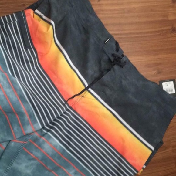 BRAND NEW men O’Neill hyperfreak stretch hyperdry board shorts size 44 - Picture 3 of 4